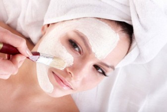 Cách trị mụn bọc không hại da